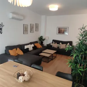Apartamento Unique In Center With Pool, Málaga